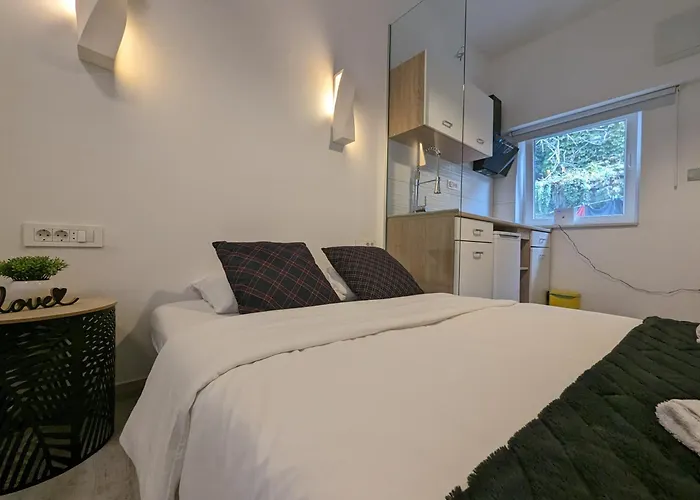 Cozy Maksimir Condo Near Kvatric