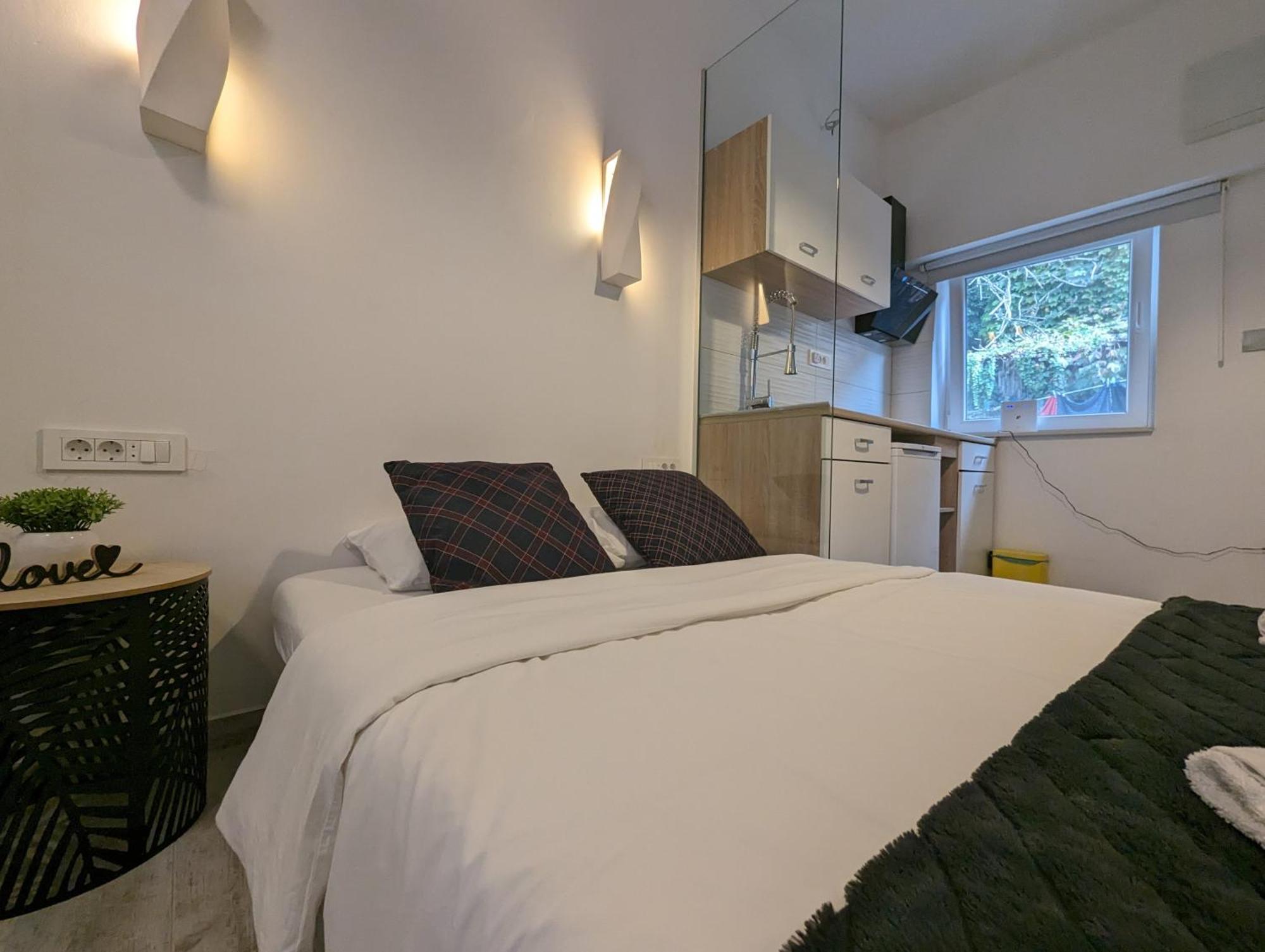 Cozy Maksimir Condo Near Kvatric Apartment Zagreb